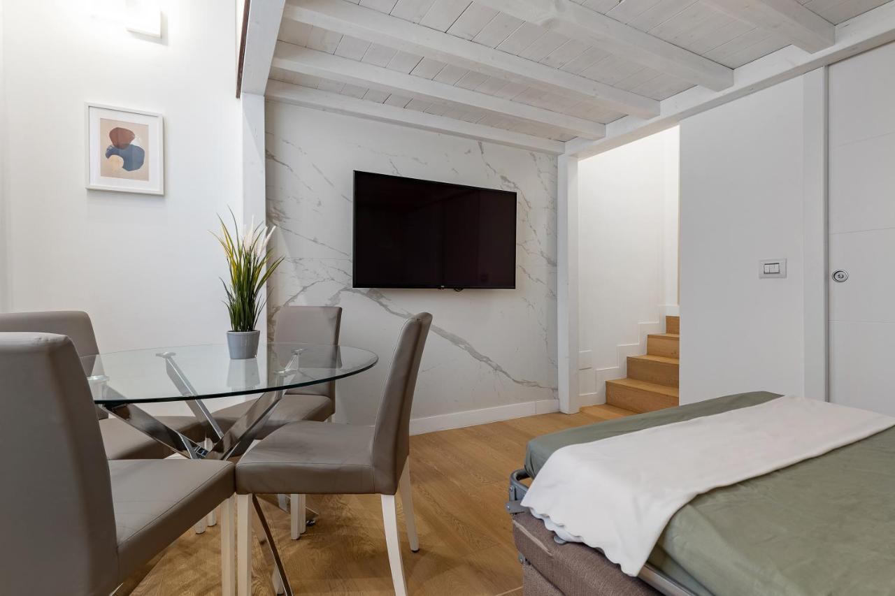 Charming Loft Fashion & Design Tortona District Lägenhet Milano Exteriör bild